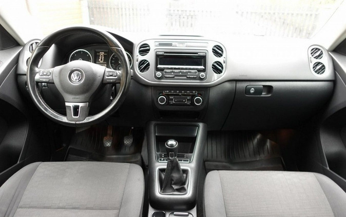 Volkswagen Tiguan cena 45900 przebieg: 179000, rok produkcji 2013 z Szczekociny małe 232